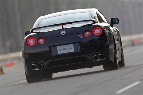 Nissan R35 Gt R Spec V Review