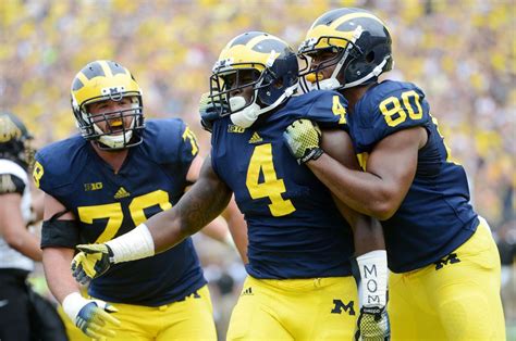 Michigans Season Opener Produces Two 100 Yard Rushing Performances For First Time Since 2007