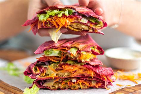 Make any flavor combination wraps for and easy meal! Regenboog crunch wrap recept (TikTok trend) - The Veggie ...