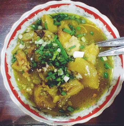 1 batang sereh 2 lembar daun salam air kaldu bumbu halus kuah soto kikil : Resep masakan soto kikil khas kota gresik jawa timur yang enak dan lezat