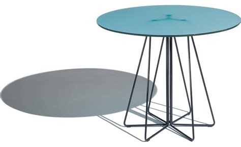 Whether you're enjoying a meal with your family, lounging around with your friends, or prepping for a party, these plans have you covered. Paperclip™ Small Round Table - hivemodern.com