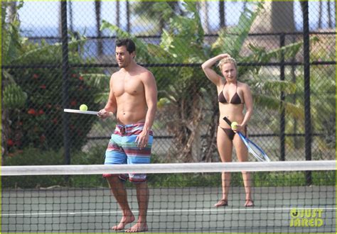 hayden panettiere hawaii with scotty mcknight photo 2648074 bikini hayden panettiere