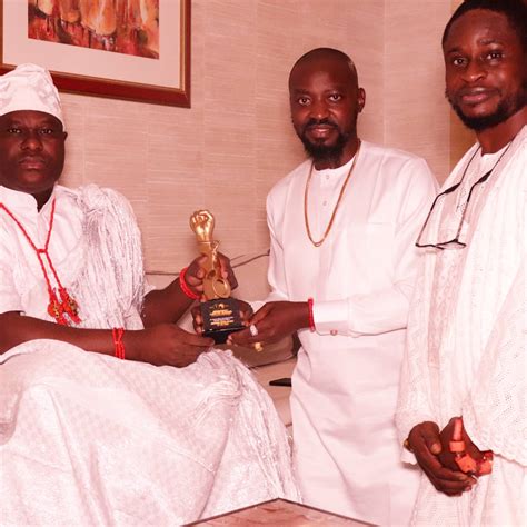 Dha 2020 Ooni Of Ife Receives Imperial Royal Father Of The Year Awards