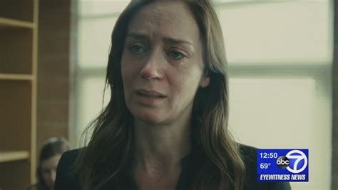 Sandy Kenyon Reviews The Girl On The Train Starring Emily Blunt