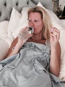 Food Network S Sandra Lee Thanks Fans As She Recovers From Double Mastectomy Daily Mail Online