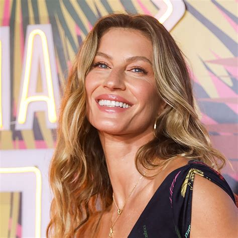 Gisele Bündchen Stuns Fans In A Chic Crop Top While Announcing Her New Cookbook ‘nourish