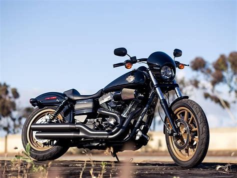 A few weeks ago i found out about this web page and i think it's a fantastic tool for any kind of a biker. Home - MotorbikeShed | Harley dyna, Harley davidson ...