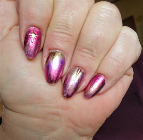 Nail Foil With Rose Gold Accents Nail Art Designs Rose Gold Accents
