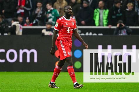 Red Card For Dayot Upamecano 2 Fc Bayern Muenchen Borussia