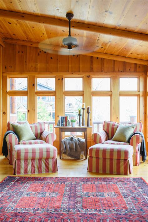 Log Cabin Great Room With Interior Pine Cladding Hgtv