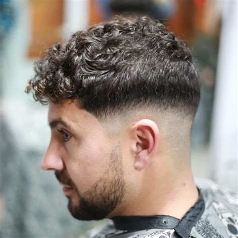 New haircuts for men curly hair 2018 | Nouvelle coupe de cheveux, Coupe