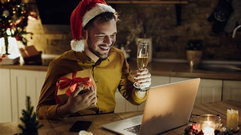 How Tech Has Changed The Way We Celebrate The Holidays Christmas Tech