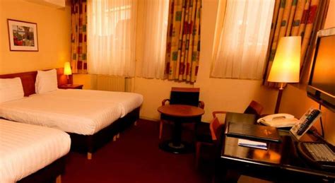 Guests can use a range of services: Tulip Inn Amsterdam Centre - Cazare Amsterdam