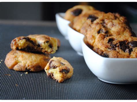Cookies aux jaunes d oeufs oeufs pralinés en chocolat