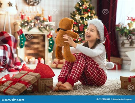 Girls Opening Christmas Ts Stock Image Image Of Happy Morning