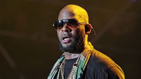 R Kelly Pleads Not Guilty To Sexual Abuse Charges