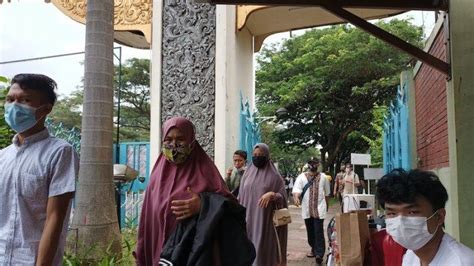 Setelah transaksi kamu berhasil, kamu nggak perlu menunggu lama karena tiket.com akan. Harga Tiket Masuk Benteng Gombong : Sejarah + Harga Tiket ...
