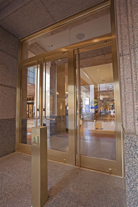 Press Ellison Custom Balanced Doors Help Revitalize An Iconic Chicago
