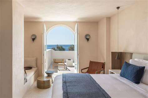 Santorinis Istoria Boutique Hotel Revels In Mediterranean Bliss