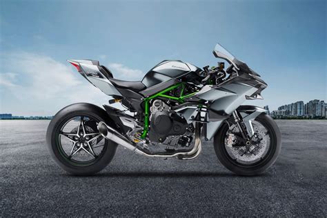 Kawasaki ninja h2 price in manila starts from ₱1,390,000 for base variant sx, while the top spec variant carbon costs at ₱1,800,000. Kawasaki Ninja H2 R BS6 Price, Images, Mileage, Specs ...