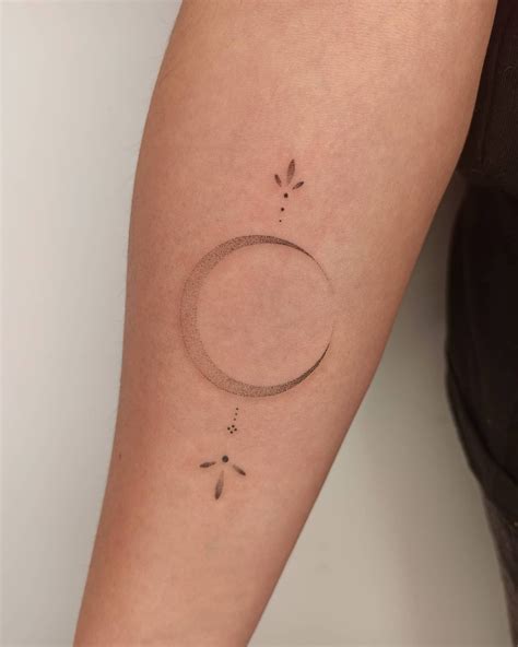 Share 80 Floral Moon Phases Tattoo Best Incdgdbentre