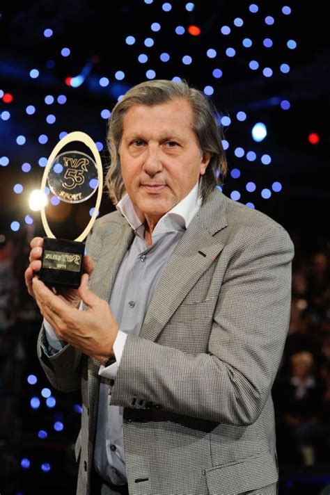 The tennis player is married to brigitte sfăt, his starsign is cancer and he is now 74 years of age. Ilie Năstase: "am avut 400 de femei" - YVE.ro - Expertul ...