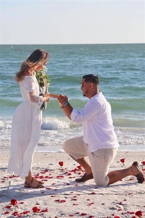 12 Romantic Beach Proposal Ideas Are Sure To Make Her Swoon Beach Proposal Proposal Ideas