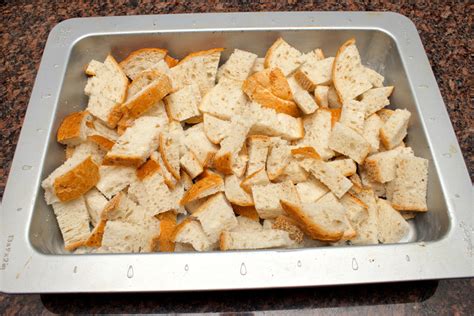 What you need to prepare ham egg and cheese breakfast casserole without bread