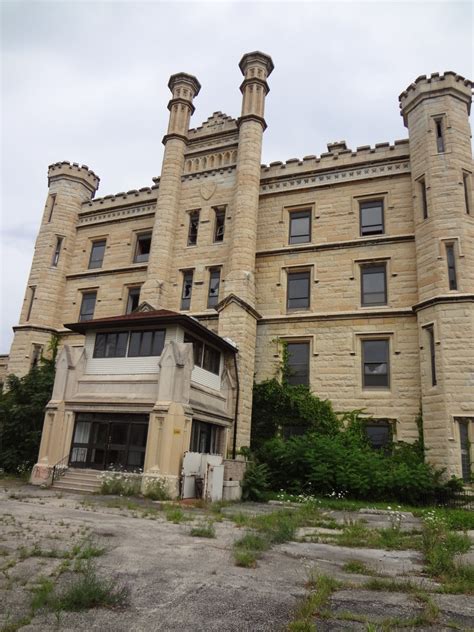 Haunted Joliet A Guide To The Citys Most Haunted Locations Exemplore