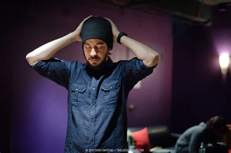 Chester charles bennington was born in phoenix, arizona, to susan elaine (johnson), a nurse, and lee russell bennington, a police detective. MIKE SHINODA I just wanna' grab him and keep him forever ...
