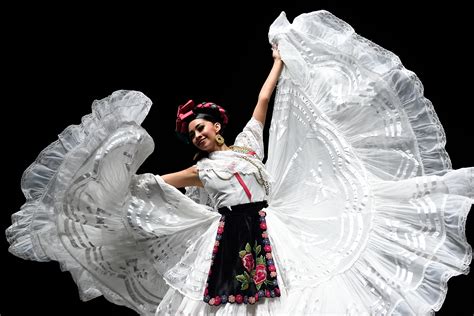 Ballet Folklórico De México De Amalia Hernández See Chicago Dance