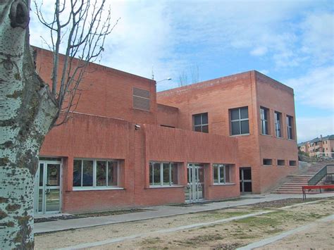 Luis Gayarre Edificio Para Escuela Infantil Edificios Escuela