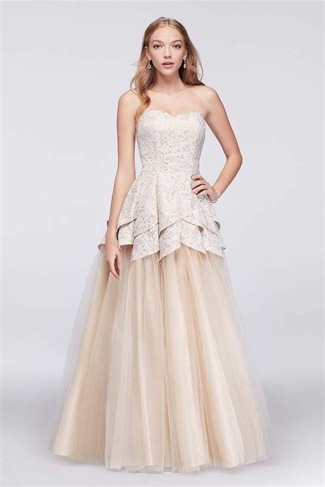 Find The Perfect Prom Dresses At Davids Bridal And Choose From A