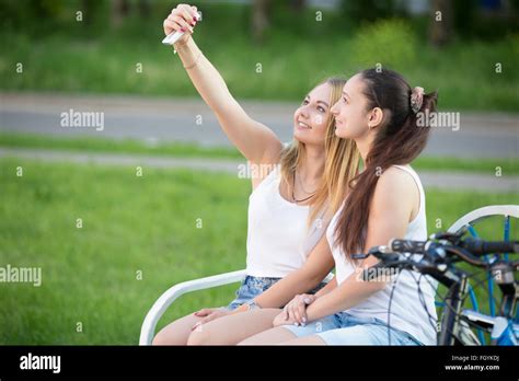 Two Happy Beautiful Teen Girls Hi Res Stock Photography And Images Alamy