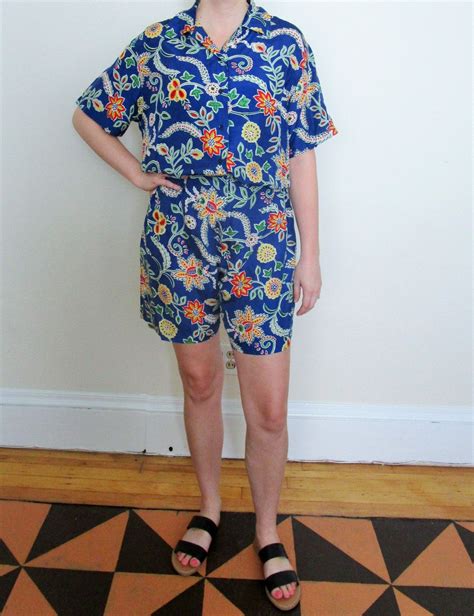 Looking for a pattern similar to this- Matching shirt and shorts. Anything similar would be ...
