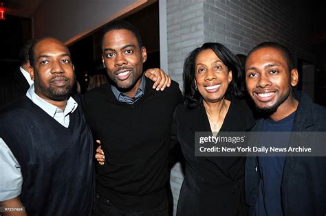 Chris Rock With His Mother Rose And Brothers At The After Screening