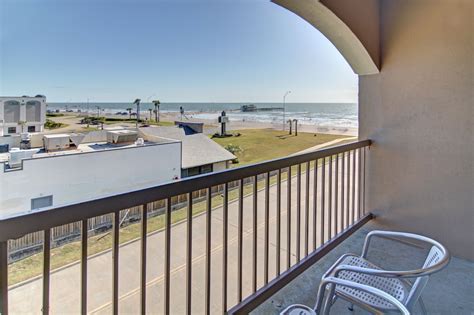 Comfort Inn And Suites Beachfront Galveston Hurb
