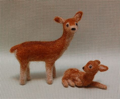 Needle Felted Deer Doe With Fawn Wool Miniature Animal