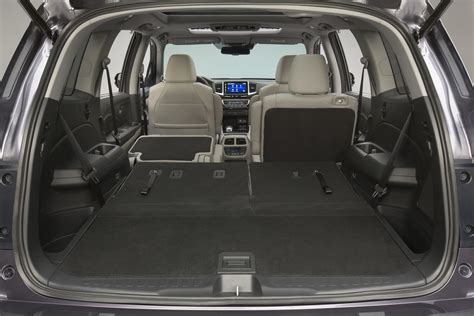 The 8 Coolest Features On The 2016 Honda Pilot