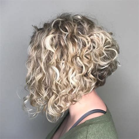55 Trendiest Short Blonde Bob Ideas Right Now Natural Curly Hair Cuts