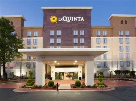 La Quinta Inn And Suites Atlanta Airport North Atlanta Georgia This La