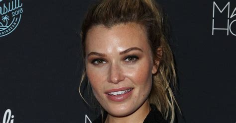 Model Crush Samantha Hoopes Sports Illustrated Swimsuit Issue Launch