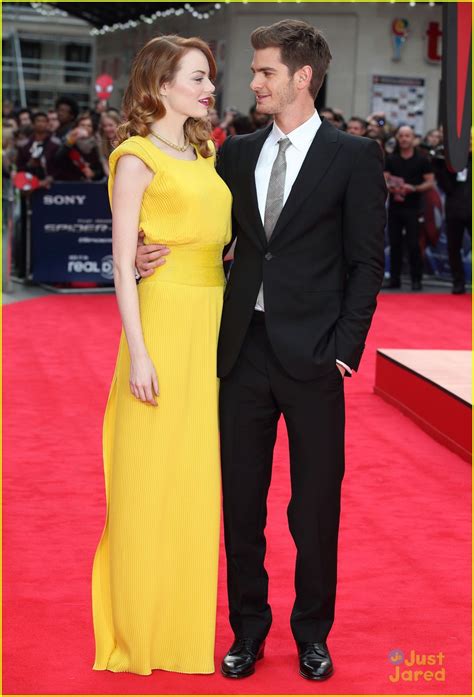 We definitely wouldn't mind having him swoop in on us with spiderman's signature inverted smooch. Emma Stone and Andrew Garfield Embrace at the 'Amazing ...