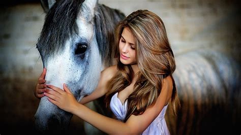 🥇 Brunettes Women Animals Long Hair Horses Wallpaper 2024