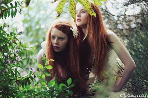 Gorgeous Twin Red Heads In A Forest Familia Weasley April Summers Redhead Art The Vampire