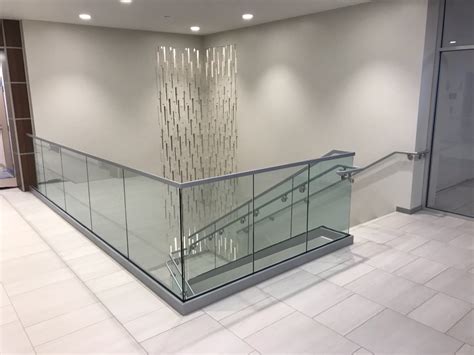 Tfcfl 110cm high glass balustrade railing post glazing stainless steel pole handrail garden fencing silver (110cmcorner post). PanelGrip® Dry Glaze Glass Railing Systems - Wagner Architectural