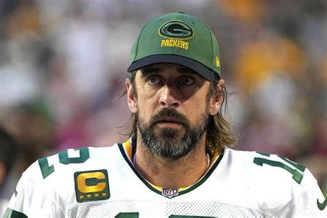 Aaron Rodgers Vaccine Misdirection Play Smacks Of Entitlement