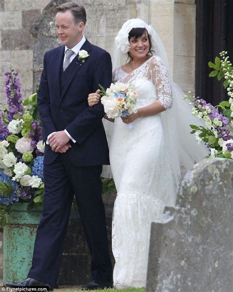 The Bride Did Wear Chanel The Lagerfeld Dress Lily Allen Wore To The