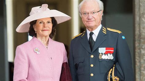 Swedens King Carl Xvi Gustaf And Queen Silvia Pay Tribute To Late Queen Hello