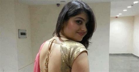 Desi Indian Girl BackLess Pics